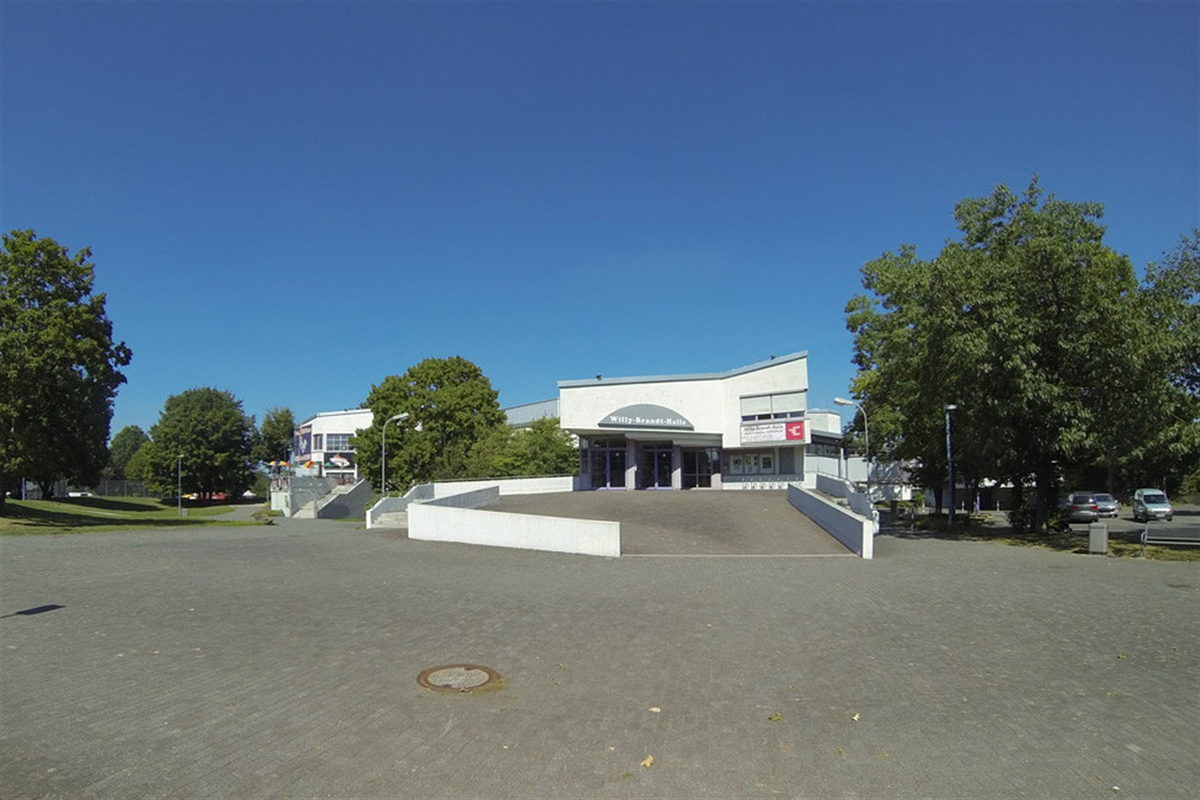 Haupteingang der Willy-Brandt-Halle